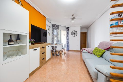 Apartment for sale in Torrevieja, Alicante, Spain 1 bedroom, 58 sq.m. No. 184303 - photo 5