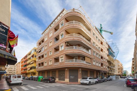 Apartment for sale in Torrevieja, Alicante, Spain 1 bedroom, 58 sq.m. No. 184303 - photo 22