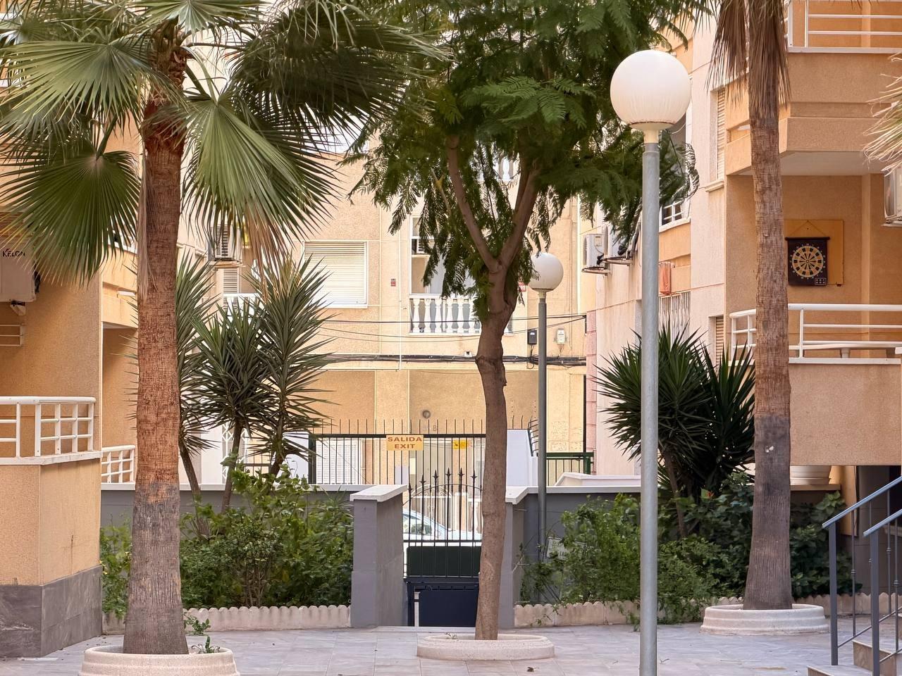 Dzīvoklis Torrevieja, Alicante, Spānijā 2 istabas, 65 m2 Nr. 184306