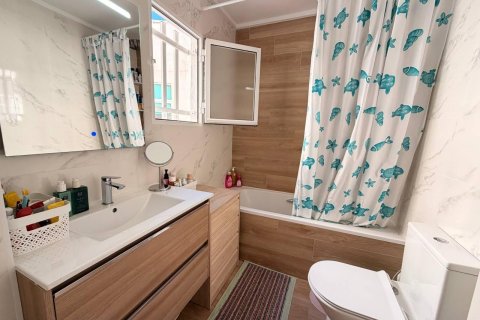 Продажа квартиры в Торревьеха, Аликанте, Испания 2 спальни, 65м2 №184306 - фото 11