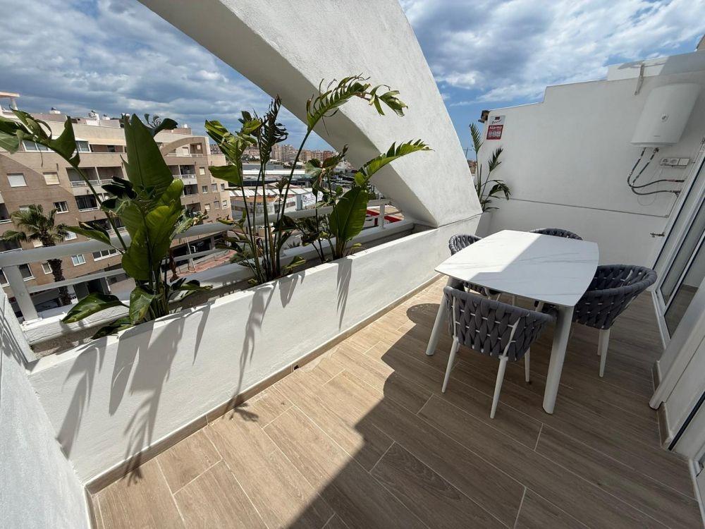 Penthouse à Torrevieja, Alicante, Espagne 2 chambres, 63 m2 No. 184309