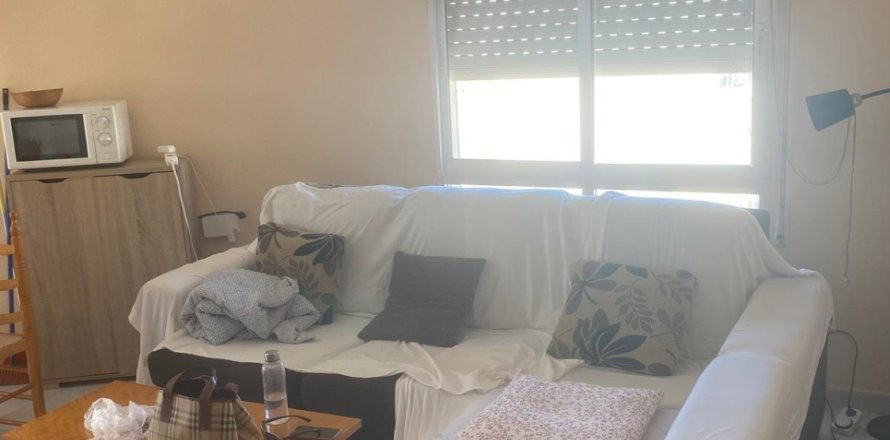 Apartment in Torrevieja, Alicante, Spain 2 bedrooms, 65 sq.m. No. 184308