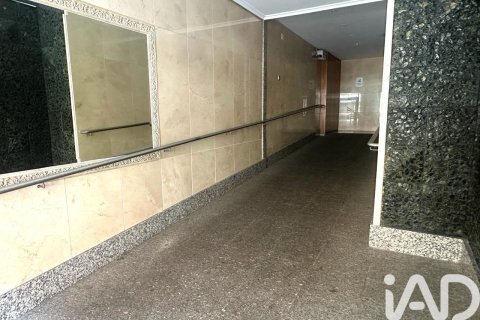 Квартира в Леон, Испания 4 спальни, 125м2 №195035