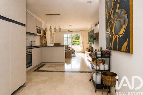 Apartment à louer à Marbella, Malaga, Espagne, 3 chambres, 129 m2 No. 195037 - photo 2