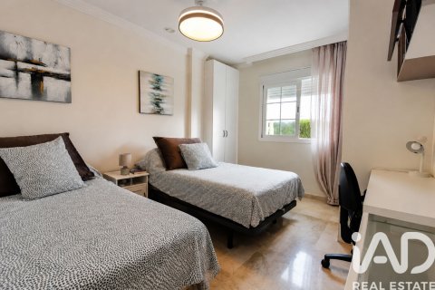 Apartment à louer à Marbella, Malaga, Espagne, 3 chambres, 129 m2 No. 195037 - photo 21
