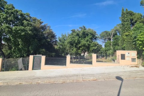 Land plot for sale in Sant Cugat Del Valles, Barcelona, Spain No. 140767 - photo 1