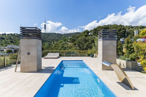 Lägenhet till salu i Barcelona, Spanien 3 sovrum, 248 kvm. Nr. 140770 - foto 4