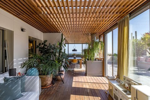 Lägenhet till salu i Barcelona, Spanien 3 sovrum, 248 kvm. Nr. 140770 - foto 11