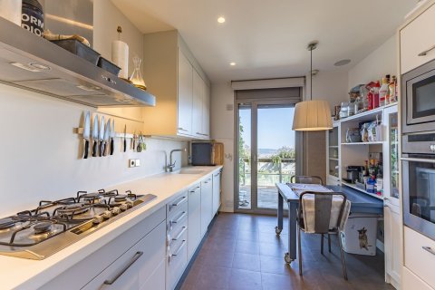 Lägenhet till salu i Barcelona, Spanien 3 sovrum, 248 kvm. Nr. 140770 - foto 29