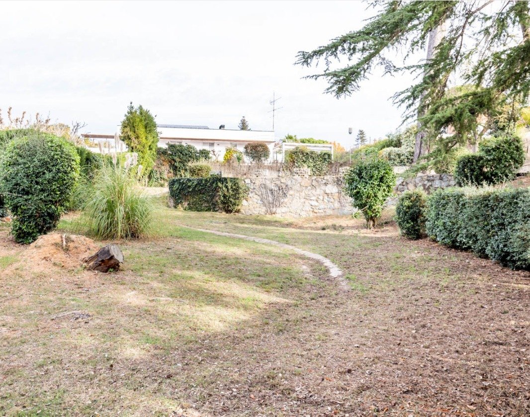 Parcela en Sant Cugat del Vallès, Barcelona, España No. 140768