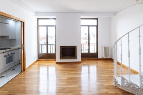 Dzīvoklis īrēšanai Madrid, Spānijā 1 istaba, 70 m2 Nr. 147660 - attēls 30