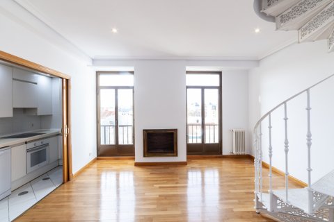Dzīvoklis īrēšanai Madrid, Spānijā 1 istaba, 70 m2 Nr. 147660 - attēls 29