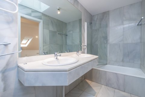 Dzīvoklis īrēšanai Madrid, Spānijā 1 istaba, 70 m2 Nr. 147660 - attēls 24