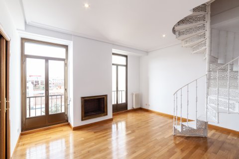Dzīvoklis īrēšanai Madrid, Spānijā 1 istaba, 70 m2 Nr. 147660 - attēls 15
