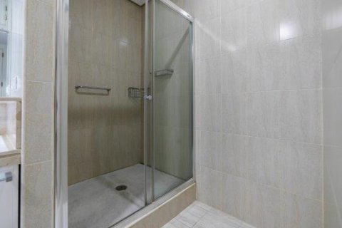 Dzīvoklis īrēšanai Madrid, Spānijā 5 istabas, 300 m2 Nr. 147659 - attēls 16