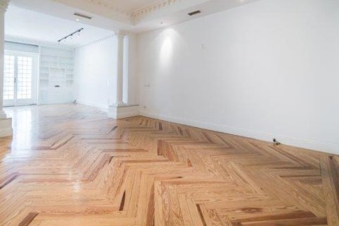 Dzīvoklis īrēšanai Madrid, Spānijā 5 istabas, 300 m2 Nr. 147659 - attēls 8