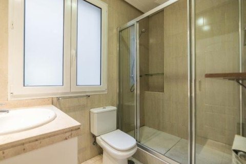 Dzīvoklis īrēšanai Madrid, Spānijā 5 istabas, 300 m2 Nr. 147659 - attēls 30
