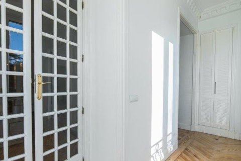 Dzīvoklis īrēšanai Madrid, Spānijā 5 istabas, 300 m2 Nr. 147659 - attēls 5