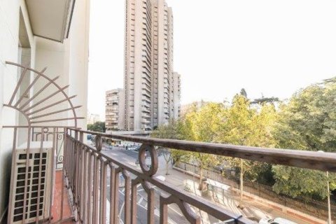 Dzīvoklis īrēšanai Madrid, Spānijā 5 istabas, 300 m2 Nr. 147659 - attēls 3