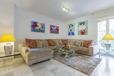 Lägenhet till salu i Marbella, Malaga, Spanien 5 sovrum, 187.61 kvm. Nr. 147658 - foto 3