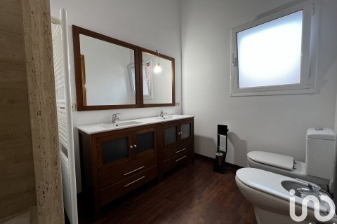 Talo myytävänä Sant Fost de Campsentelles, Barcelona, Espanja, 4 makuuhuonetta, 825 m2 No. 154025 - kuva 20