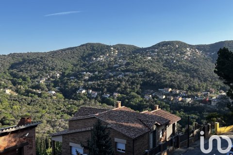 Talo myytävänä Sant Fost de Campsentelles, Barcelona, Espanja, 4 makuuhuonetta, 825 m2 No. 154025 - kuva 2