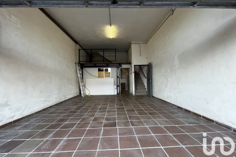 Talo myytävänä Sant Fost de Campsentelles, Barcelona, Espanja, 4 makuuhuonetta, 825 m2 No. 154025 - kuva 26