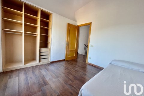 Talo myytävänä Sant Fost de Campsentelles, Barcelona, Espanja, 4 makuuhuonetta, 825 m2 No. 154025 - kuva 25