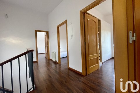 Talo myytävänä Sant Fost de Campsentelles, Barcelona, Espanja, 4 makuuhuonetta, 825 m2 No. 154025 - kuva 16