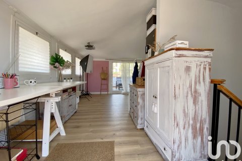 Hus till salu i Sant Andreu de Llavaneres, Barcelona, Spanien 4 sovrum, 179 kvm. Nr. 154029 - foto 22