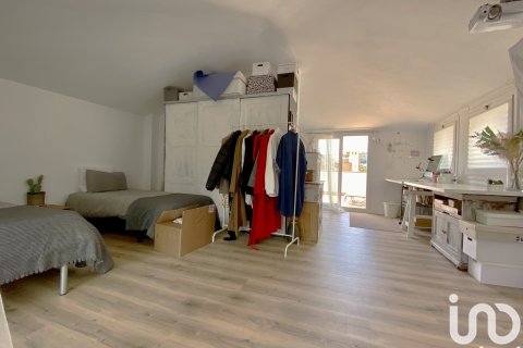 Hus till salu i Sant Andreu de Llavaneres, Barcelona, Spanien 4 sovrum, 179 kvm. Nr. 154029 - foto 23