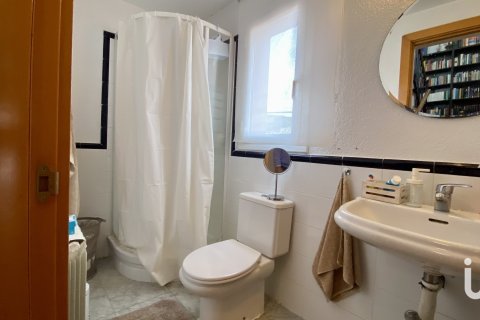 Hus till salu i Sant Andreu de Llavaneres, Barcelona, Spanien 4 sovrum, 179 kvm. Nr. 154029 - foto 15