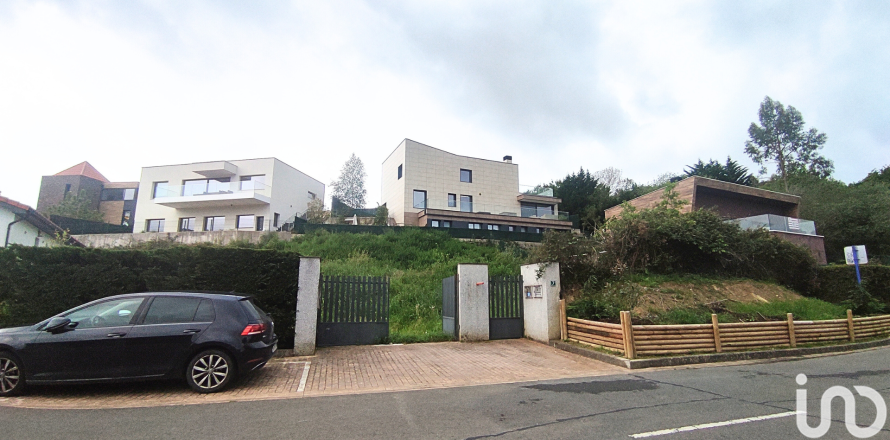 Terreno a Mungia, Biscay, Spagna 697 mq. N° 154027