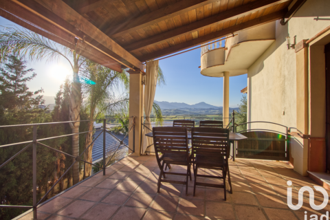 Hus till salu i Coin, Malaga, Spanien 4 sovrum, 859 kvm. Nr. 154028 - foto 5