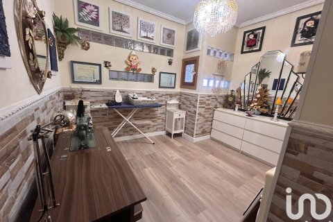 Māja pārdošanā Camarma de Esteruelas, Madrid, Spānijā 6 istabas, 1276 m2 Nr. 154024 - attēls 10