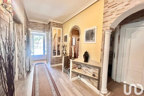 Māja pārdošanā Camarma de Esteruelas, Madrid, Spānijā 6 istabas, 1276 m2 Nr. 154024 - attēls 3