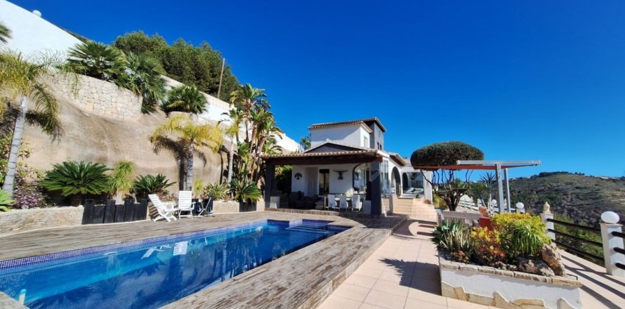 Villa Calpe, Alicante, Spānijā 3 istabas, 165 m2 Nr. 186955