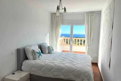 Villa for sale in Moraira, Alicante, Spain 4 bedrooms, 265 sq.m. No. 186950 - photo 13