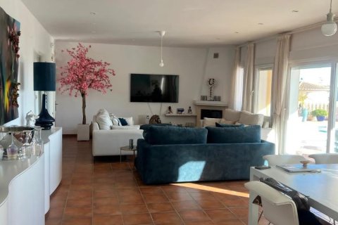 Villa for sale in Moraira, Alicante, Spain 4 bedrooms, 265 sq.m. No. 186950 - photo 11