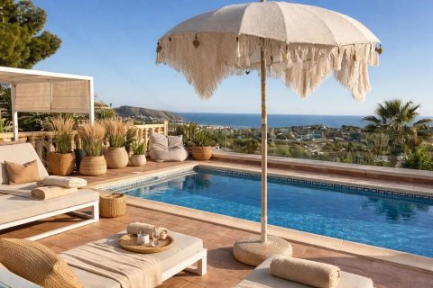 Villa for sale in Moraira, Alicante, Spain 4 bedrooms, 265 sq.m. No. 186950 - photo 3