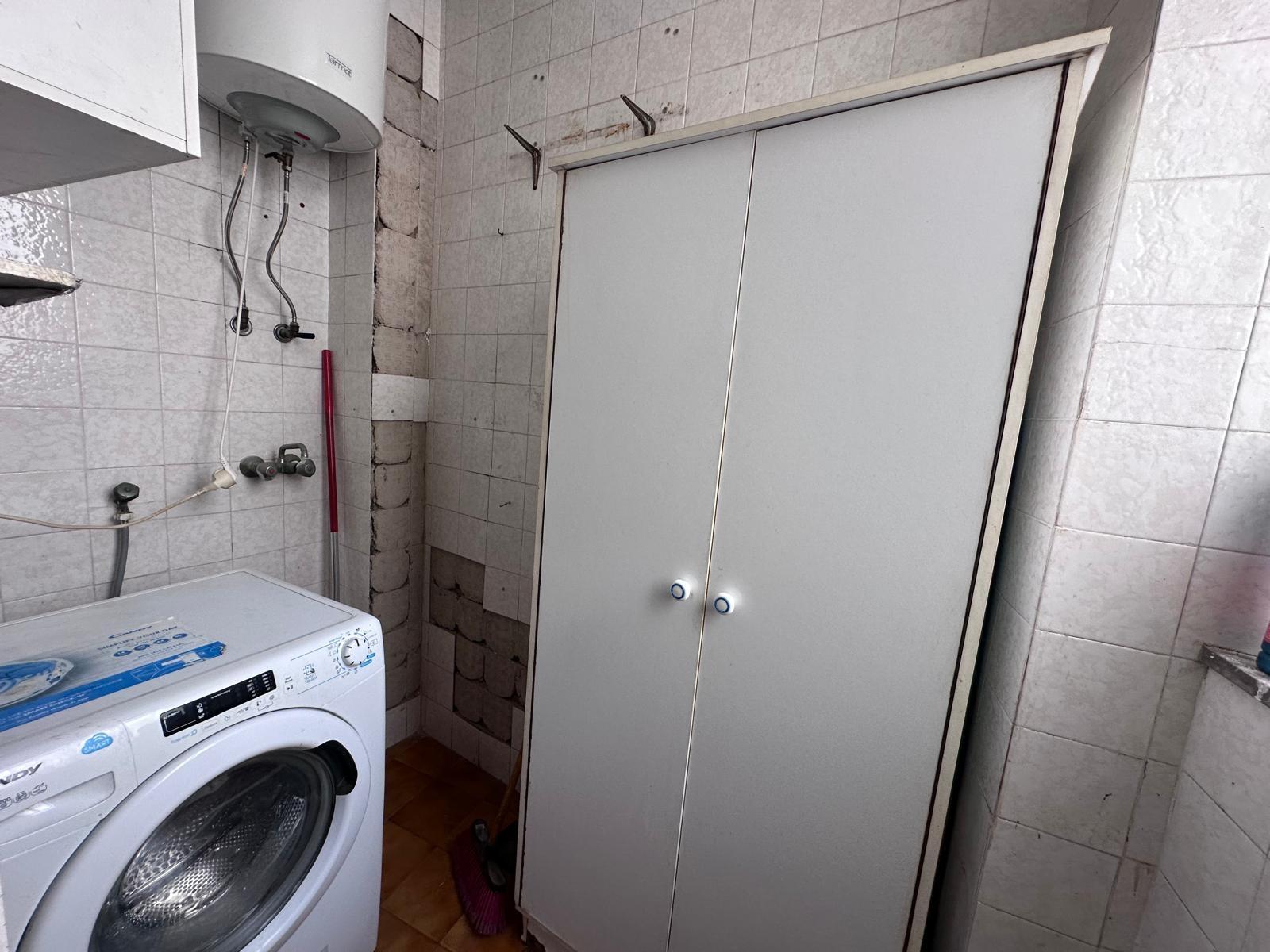 Apartment in Torrevieja, Alicante, Spain 4 bedrooms, 120 sq.m. No. 195452