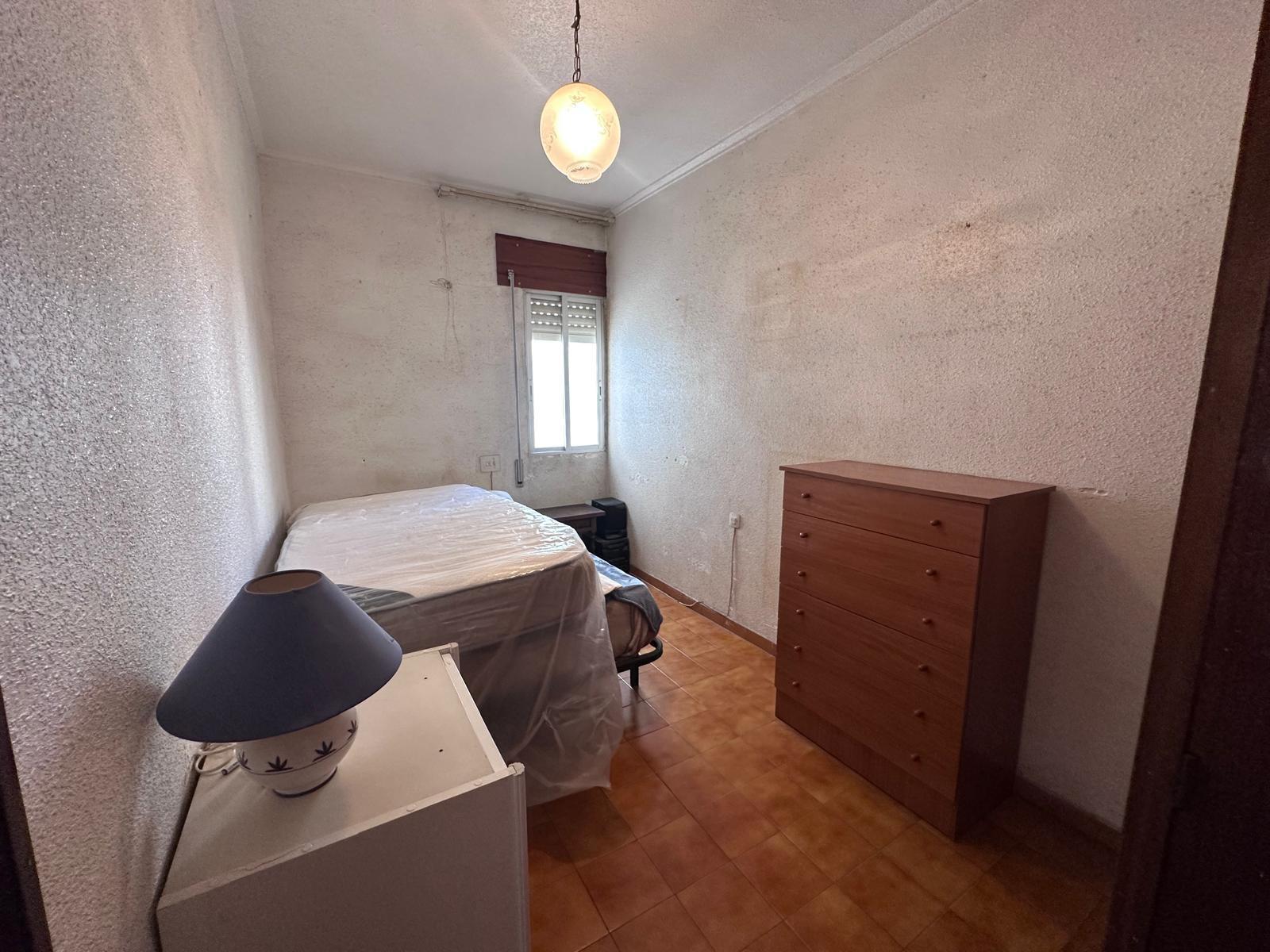 Apartment in Torrevieja, Alicante, Spain 4 bedrooms, 120 sq.m. No. 195452