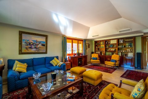 Apartamento en venta en Pozuelo de Alarcón, Madrid, España 6 dormitorios, 539 m2 No. 179393 - foto 11