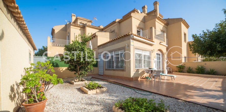 Radhus Torrevieja, Alicante, Spanien 3 sovrum, 101 kvm. Nr. 139429