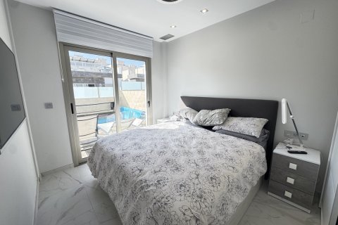 Villa till salu Villamartin, Alicante, Spanien 5 sovrum, 230 kvm. Nr. 139430 - foto 7