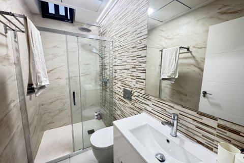 Villa till salu Villamartin, Alicante, Spanien 5 sovrum, 230 kvm. Nr. 139430 - foto 18
