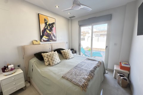 Villa till salu Villamartin, Alicante, Spanien 3 sovrum, 115 kvm. Nr. 139432 - foto 15