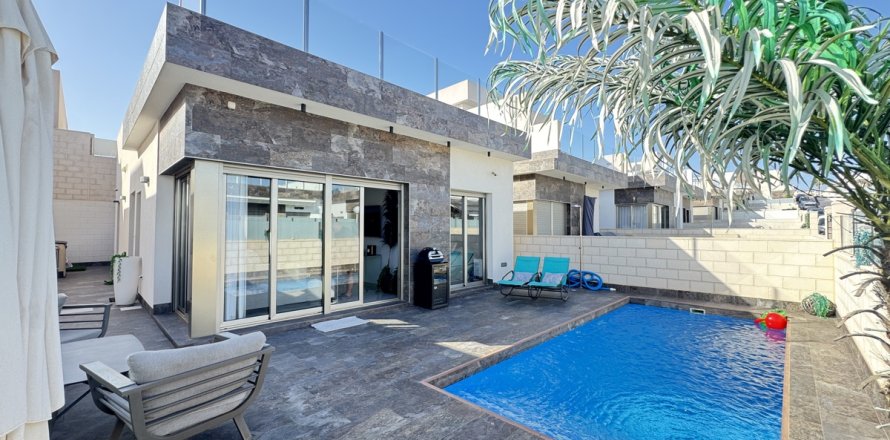 Villa Villamartin, Alicante, Spanien 3 sovrum, 115 kvm. Nr. 139432