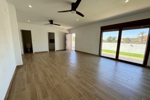 Продажа квартиры в Эстрелла Мар, Мурсия, Испания 3 спальни, №155398 - фото 7