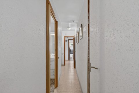 Apartment for sale in Alicante, Spain 3 bedrooms, 90 sq.m. No. 155379 - photo 6